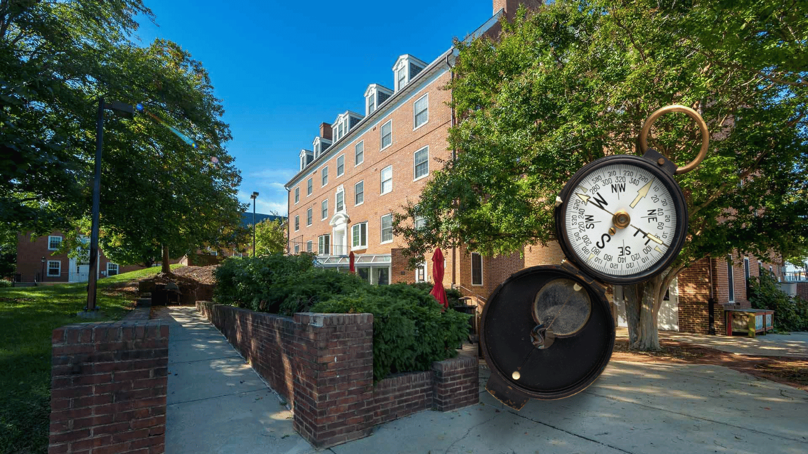 sllc image for orientation view of language house